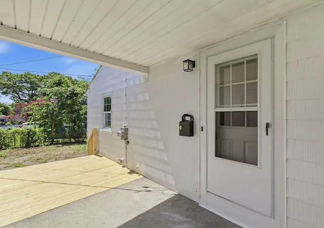 3rd image of 535 Prospect St, Chicopee, MA 01020 | MLS# 73546937