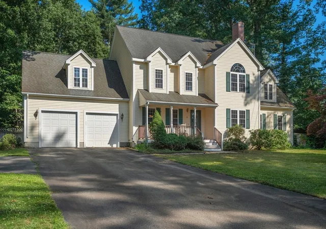 Homes for sale in Attleboro, MA | 31 Butterworth Dr, Attleboro, MA 02703 | MLS# 73544698