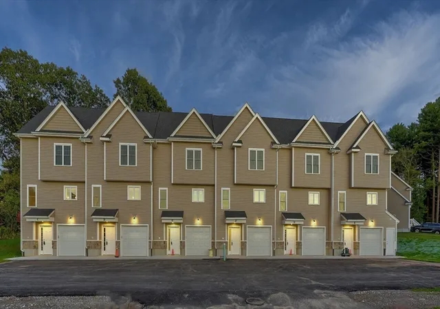 Homes for sale in Holbrook, MA | 719 S Franklin Street #B Block 3, Holbrook, MA 02343 | MLS# 73537660