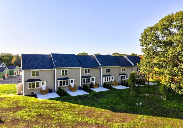 Homes for sale in Holbrook, MA | 719 S Franklin Street #B Block 3, Holbrook, MA 02343 | MLS# 73537660