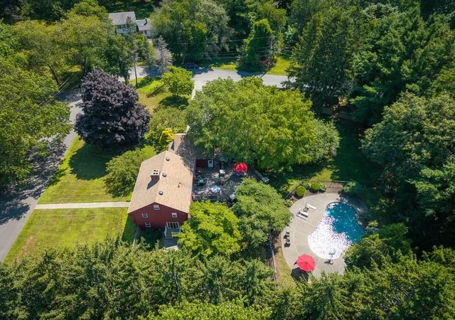 4th image of 9 Great Pond Road, Wenham, MA 01984 | MLS# 73550453