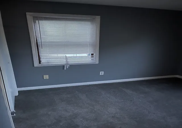 2nd image of 96 Brk St, Holyoke, MA 01040