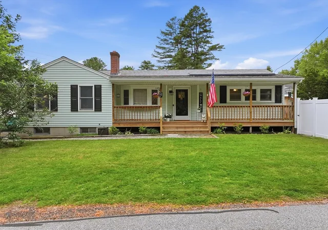 Homes for sale in Upton, MA | 57 Plain St, Upton, MA 01568 | MLS# 73528006
