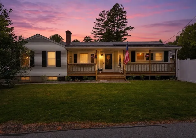 Homes for sale in Upton, MA | 57 Plain St, Upton, MA 01568 | MLS# 73528006