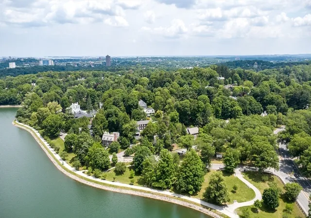 21st image of 128 Dudley St, Brookline, MA 02445 | MLS# 73535475