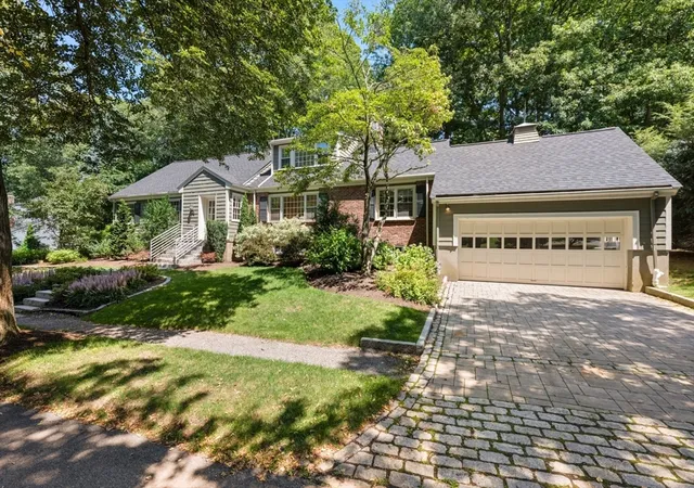 Photo 2 of Sale Pending at 44 Valley Rd, Chestnut Hill, MA 02467 | MLS# 73558881 | Listing updated on 2026-09-10