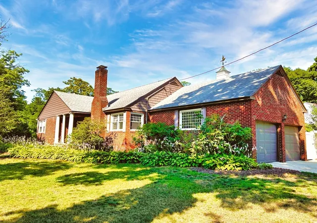 1st image of 24 Locust Rd, Methuen, MA 01844 | MLS# 73555587