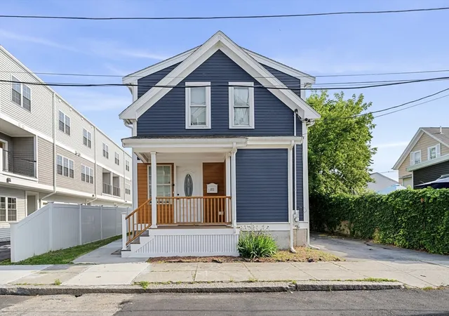 Homes for sale in Fall River, MA | 883 Grinnell St, Fall River, MA 02721 | MLS# 73504558