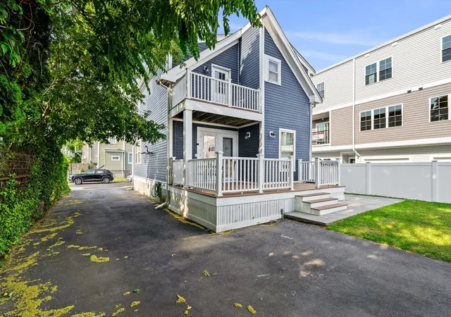 Homes for sale in Fall River, MA | 883 Grinnell St, Fall River, MA 02721 | MLS# 73504558