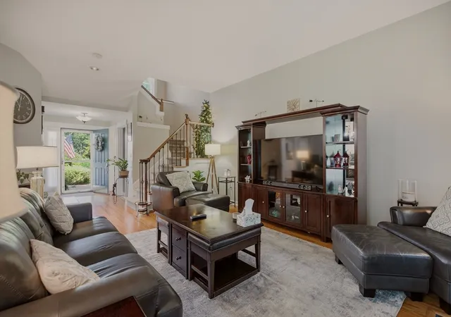 5th image of 6 Hidden Bay Dr #6, South Dartmouth, MA 02748 | MLS# 73564162