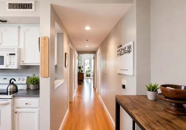 5th image of 16 Cross St E, Somerville, MA 02145