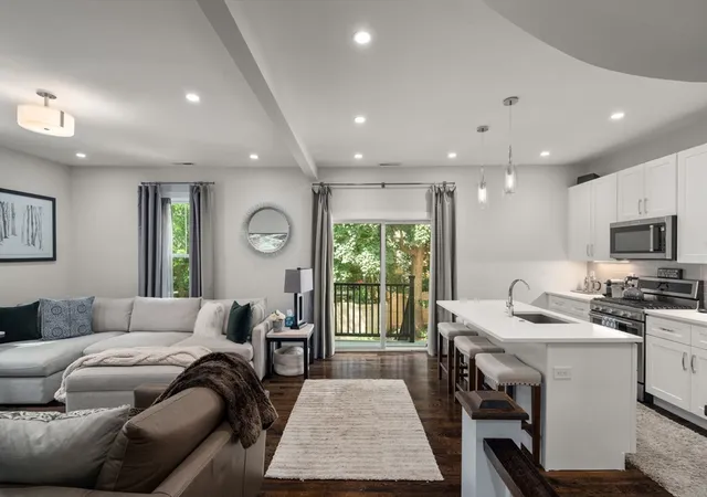5th image of 59 Mozart St #2, Jamaica Plain, MA 02130 | MLS# 73540479