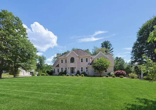 Homes for sale in Holliston, MA | 15 Saddle Ridge Rd, Holliston, MA 01746 | MLS# 73537618