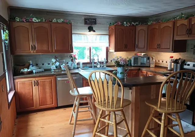 Homes for sale in Rockland, MA | 874 Union St, Rockland, MA 02370 | MLS# 73542611
