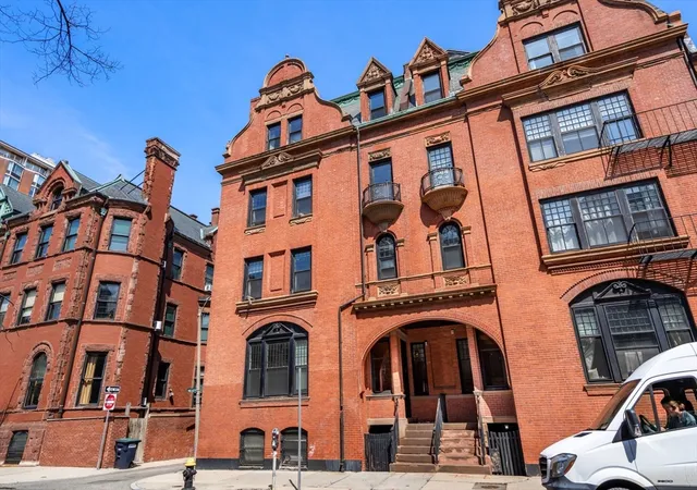 Homes for sale in Boston, MA | 8 Fairfield Street, Boston, MA 02116 | MLS# 73502312