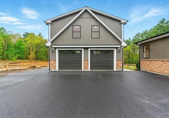 3rd image of 267 S Main St, Hopedale, MA 01747 | MLS# 73560844