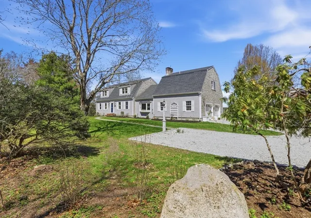 3rd image of 44 Stoney Run Lane, Marion, MA 02738 | MLS# 73540814