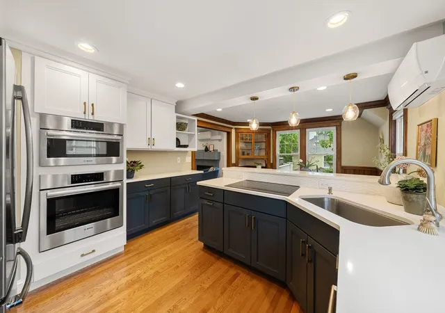 3rd image of 14 Flint Rd, Watertown, MA 02472