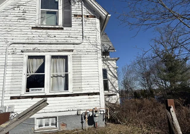 Homes for sale in Barrington, RI | 351 County Rd, Barrington, RI 02806 | MLS# 73522296