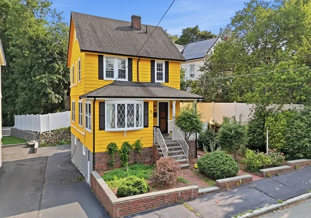 2nd image of 112 Sherwood Rd, Medford, MA 02155 | MLS# 73551356