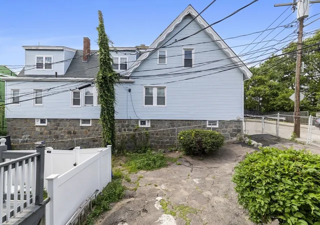 29th image of 1 B Lorenzo St, Dorchester, MA 02122 | MLS# 73558361