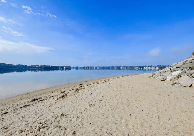 5th image of 13 Thompson Road #A, Buzzards Bay, MA 02532 | MLS# 73555786