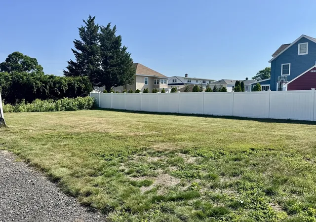 17th image of 25 Bay State Rd #B, North Andover, MA 01845 | MLS# 73549082