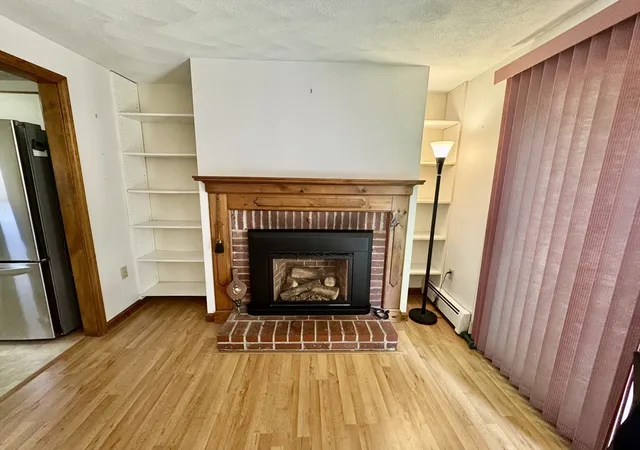 3rd image of 25 Bay State Rd #B, North Andover, MA 01845 | MLS# 73549082