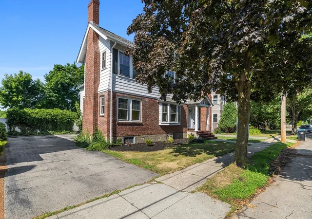 2nd image of 42 44 Choate, Belmont, MA 02478 | MLS# 73547374