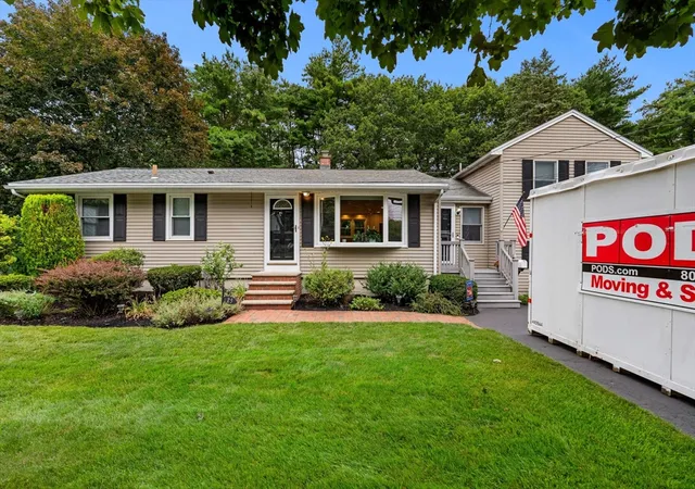 Photo 3 of Sale Pending at 25 Glen Dr, Peabody, MA 01960 | MLS# 73569638 | Listing updated on 2026-09-23