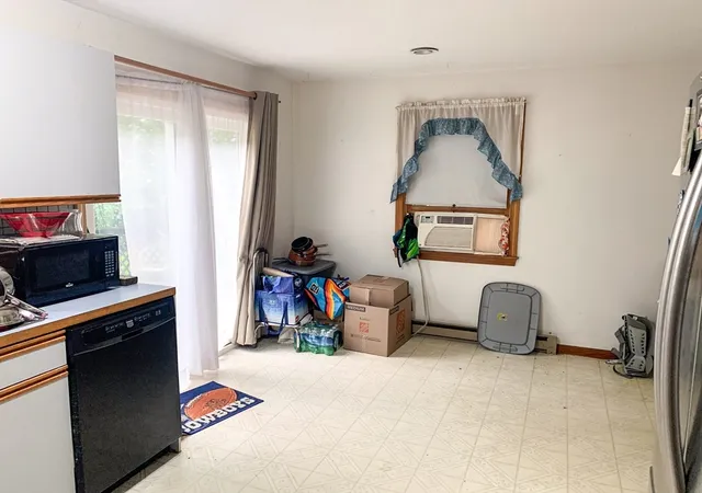 Homes for sale in Montague, MA | 240 Federal St #240, Montague, MA 01351 | MLS# 73522879