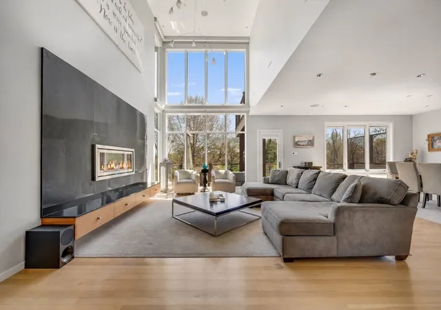 2nd image of 2 Blanchard Road, Cambridge, MA 02138 | MLS# 73529336