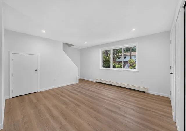 Listing Photo 4 - Condo for sale in building located at 201 Bishop Dr, Framingham, MA 01702 - Unit #201