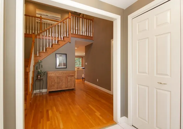 Photo 4 of Sale Pending at 32 Homeward Ln, Walpole, MA 02081 | MLS# 73434183 | Listing updated on 2025-11-01