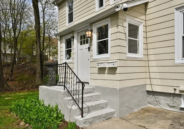 Homes for sale in Stoneham, MA | 99 Park St #99, Stoneham, MA 02180 | MLS# 73509606