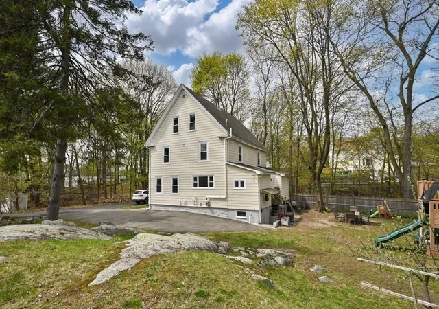Homes for sale in Stoneham, MA | 99 Park St, Stoneham, MA 02180 | Houzeo