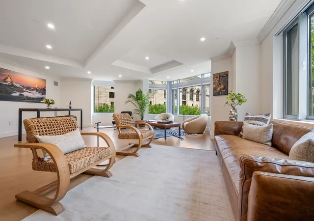 3rd image of 1 Huntington Avenue #204, Boston, MA 02116 | MLS# 73527463