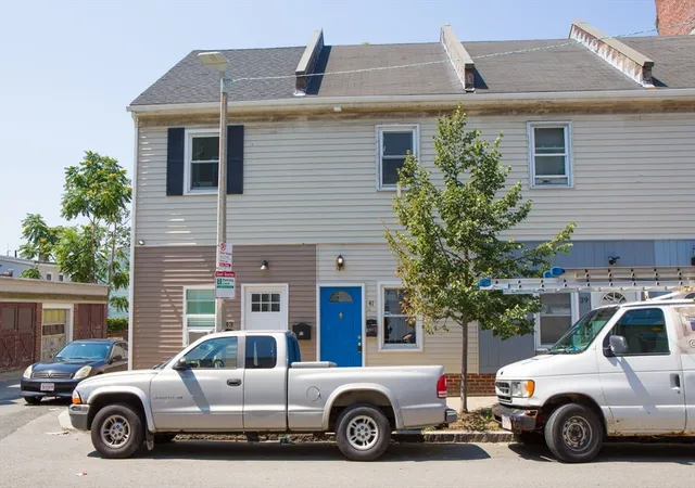 19th image of 41 Marion St, East Boston, MA 02128 | MLS# 73559753