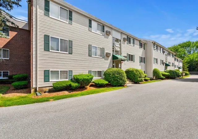 Homes for sale in Ipswich, MA | 16 Appleton Park, Ipswich, MA 01938 | Houzeo