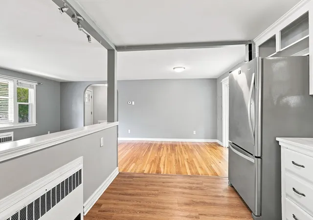 Photo 4 of Single family home for sale at 28 Hilltop Cir, Worcester, MA 01609 | MLS# 73560696 | Listing updated on 2026-09-18
