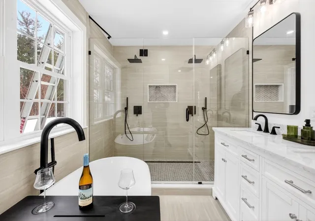 Homes for sale in North Andover, MA | 445 Salem St, North Andover, MA 01845 | MLS# 73522562
