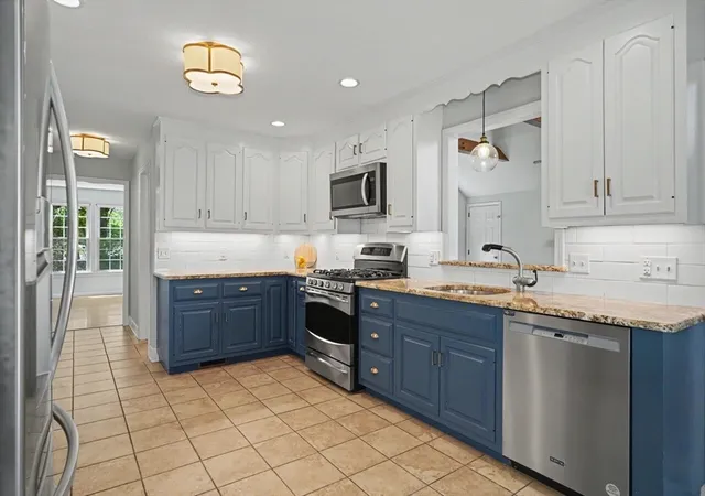 Homes for sale in Holliston, MA | 215 Rolling Meadow Dr, Holliston, MA 01746 | MLS# 73516083