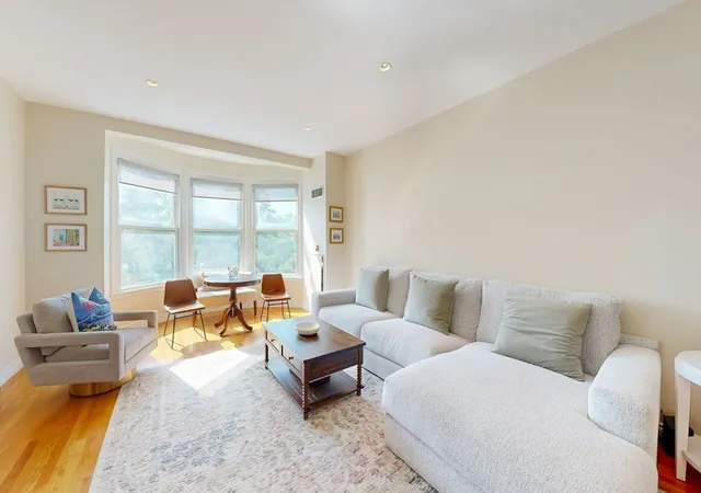 Photo 3 of Condo for sale at 4 Charlesgate E #406, Boston, MA 02215 | MLS# 73566412 | Listing updated on 2026-08-24