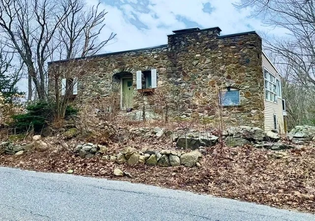 1st image of 316 Hancock St, Wrentham, MA 02093 | MLS# 73567612