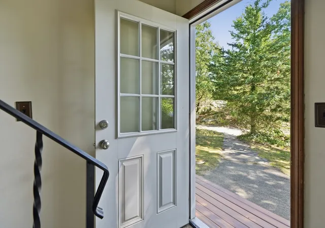 4th image of 50-52 Dublin Row, Rockland, MA 02370 | MLS# 73556362