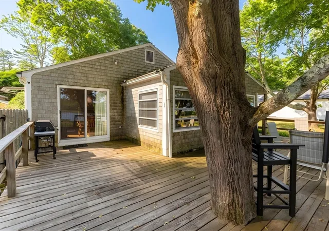 Photo 4 of Sale Pending at 86 Highland Shrs Dr, Wareham, MA 02571 | MLS# 73539497 | Listing updated on 2026-09-10