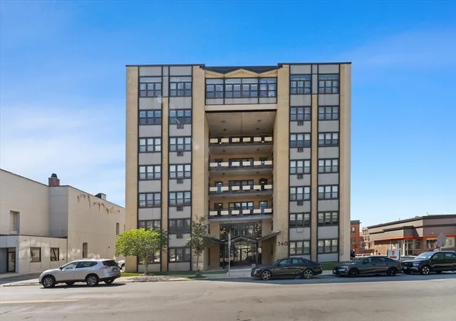 1st image of 340 Main St #709, Melrose, MA 02176 | MLS# 73564966