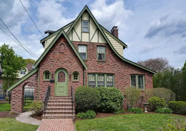 1st image of 11 Venner Road, Arlington, MA 02476 | MLS# 73519075