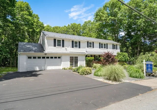 Homes for sale in Sharon, MA | 19 Country Ln, Sharon, MA 02067 | MLS# 73538043