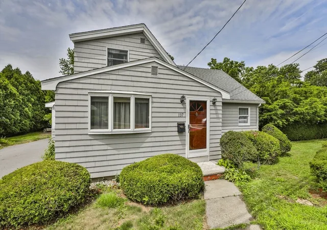 Homes for sale in Saugus, MA | 137 Central St, Saugus, MA 01906 | MLS# 73545603